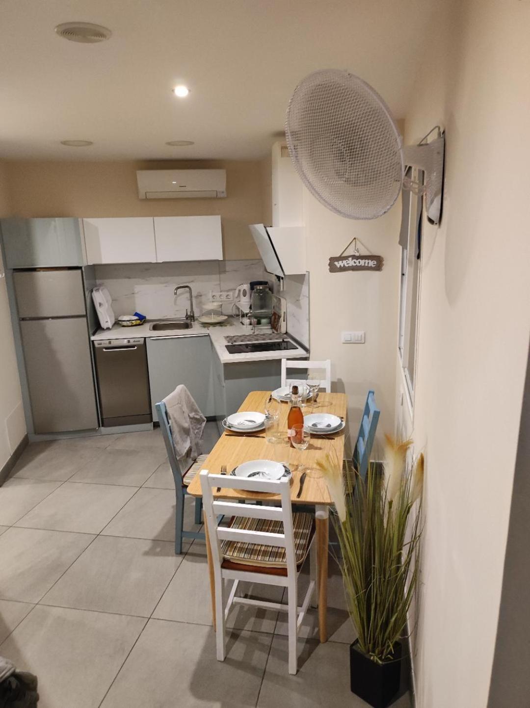 Center Flat Puerto Del Carmen Near The Beach Natural Elements Apartment Bagian luar foto